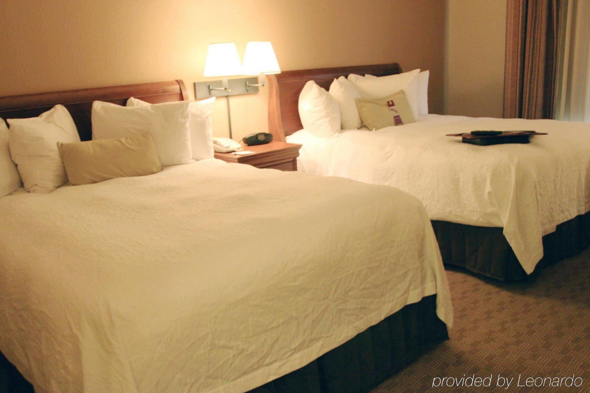 Hampton & Youngstown-canfield 3* Canfield